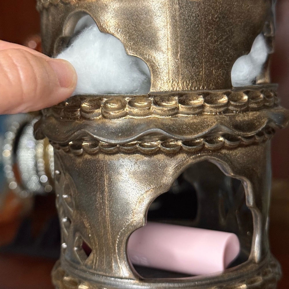 Porcelain Jewelry Box - Picture 3 of 13